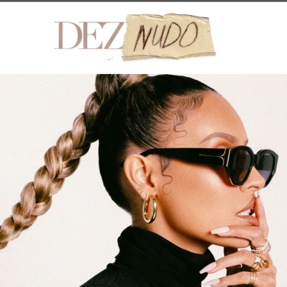 Dezi Sunglasses - Charge It in Black